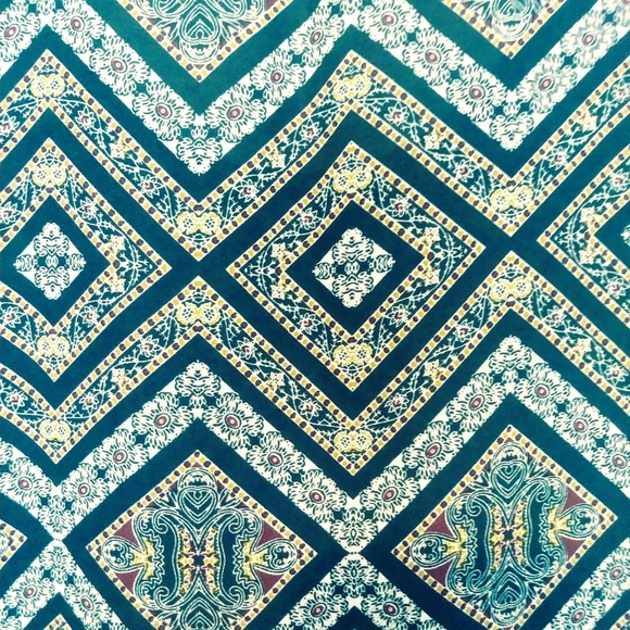 PINK ROSE Boho Aztec Blue V-Neck Top Size Large - Picture 6 of 6